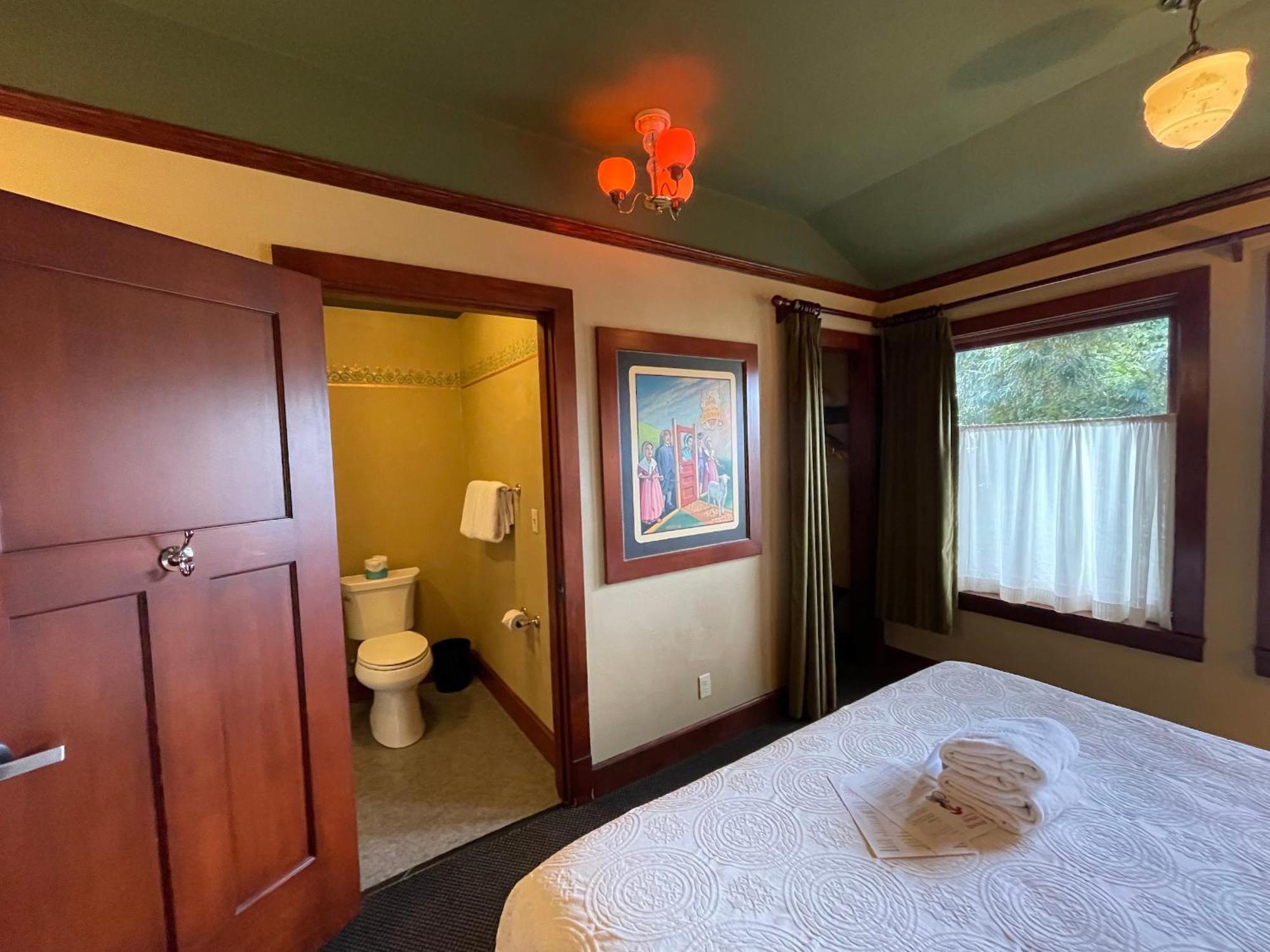 Mcmenamins Kennedy School Hotel พอร์ตแลนด์ ภายนอก รูปภาพ