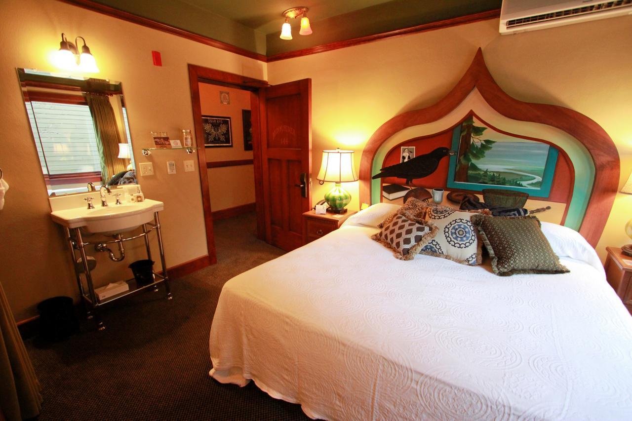 Mcmenamins Kennedy School Hotel พอร์ตแลนด์ ภายนอก รูปภาพ