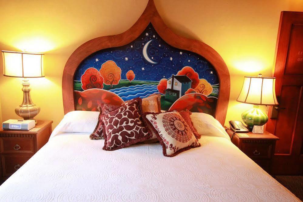 Mcmenamins Kennedy School Hotel พอร์ตแลนด์ ภายนอก รูปภาพ